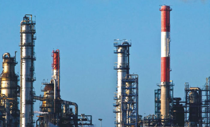 充电站市场争夺战打响 多方利益博弈标准制定难推进